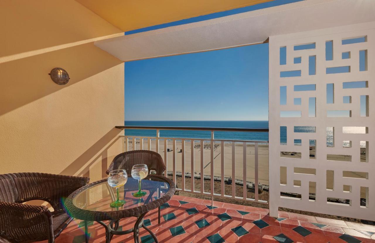 Algarve Casino Hotel Портиман Екстериор снимка A balcony at the hotel