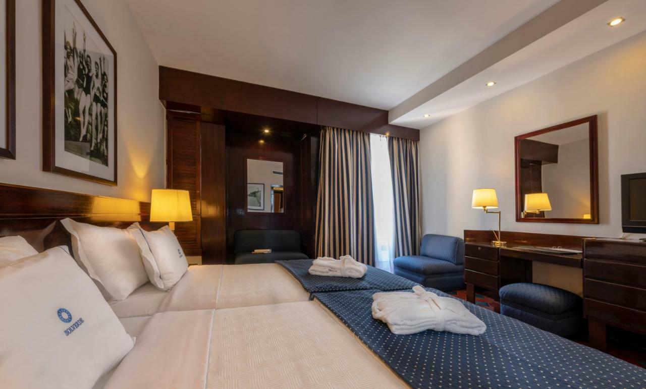 Algarve Casino Hotel Портиман Екстериор снимка A room at the hotel