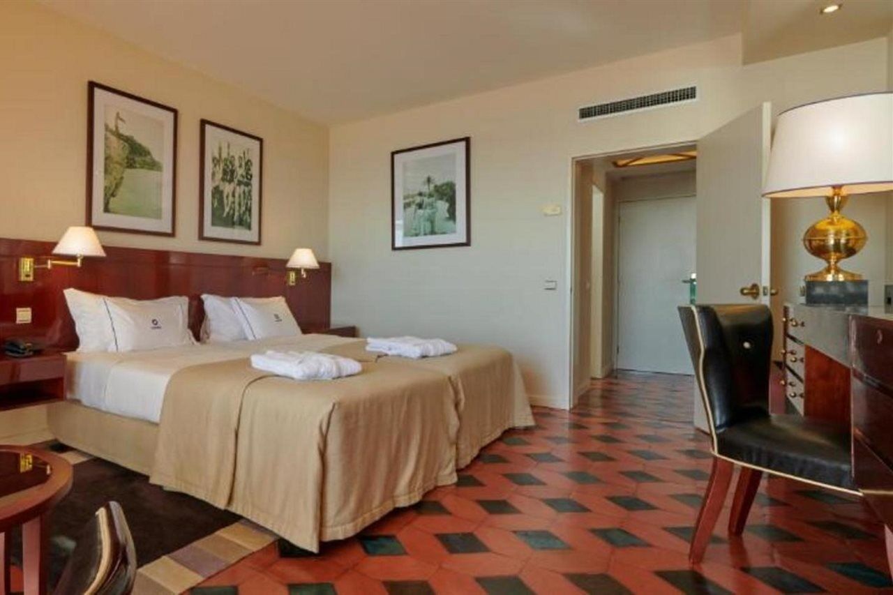 Algarve Casino Hotel Портиман Екстериор снимка A room at the hotel